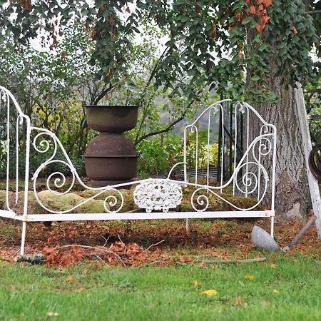 Chambres Et Tables D'Hotes Le Voriou Couddes Luaran gambar
